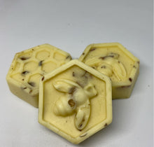 Load image into Gallery viewer, Lavender &amp; Frankincense Wax Melts
